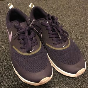 Womens Nike Air Max Thea - size 6.5